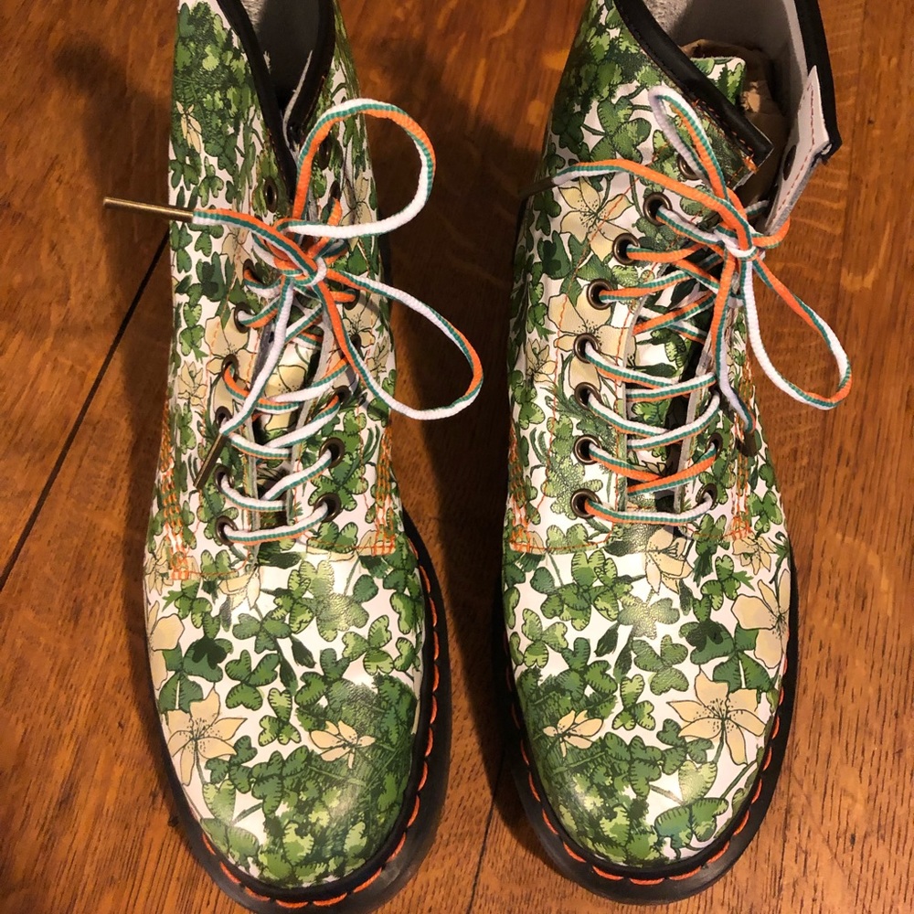 Shamrock Dr. Marten boots
